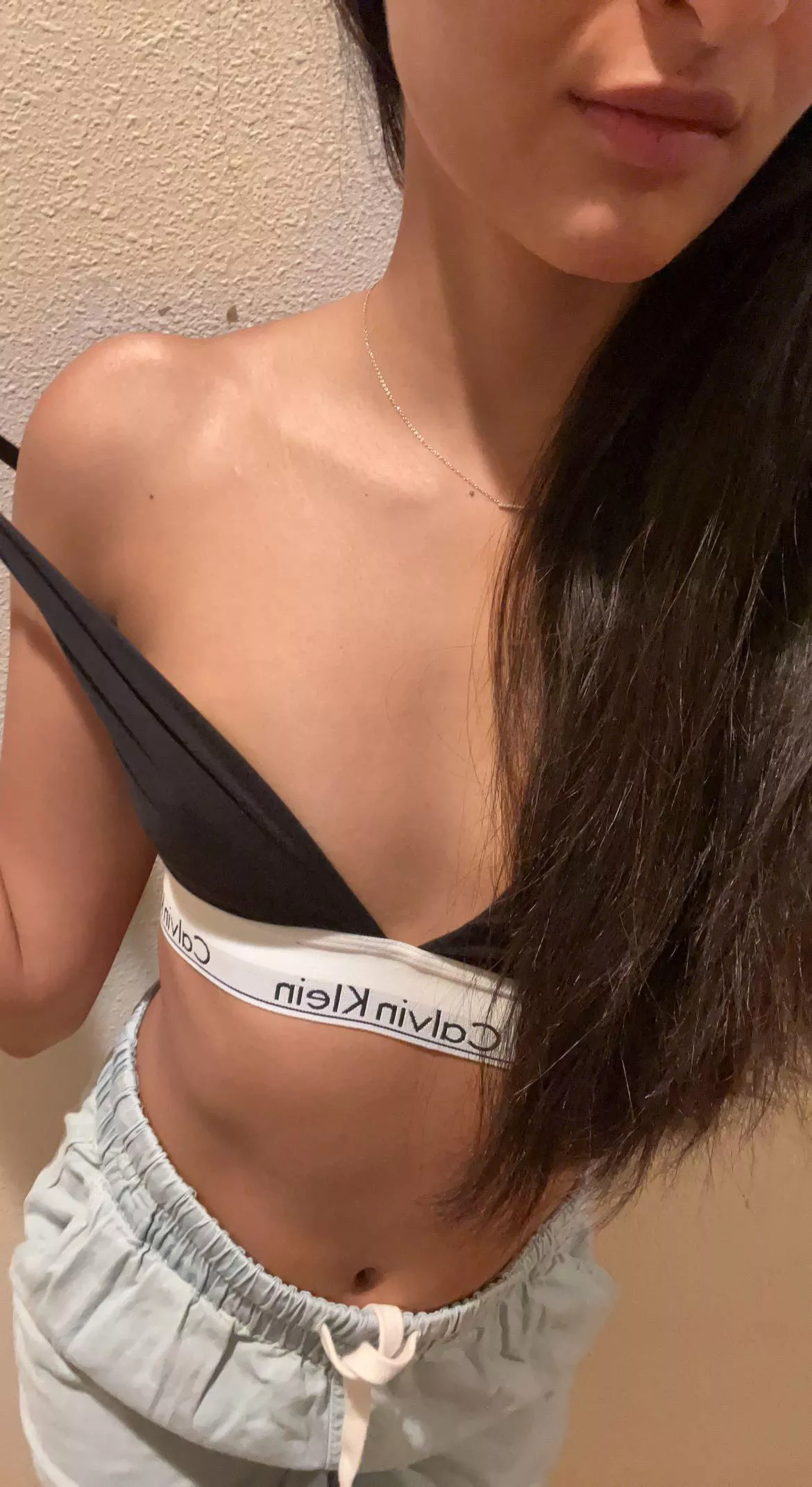 [F][OC] think they’re better on, or off? 🤔