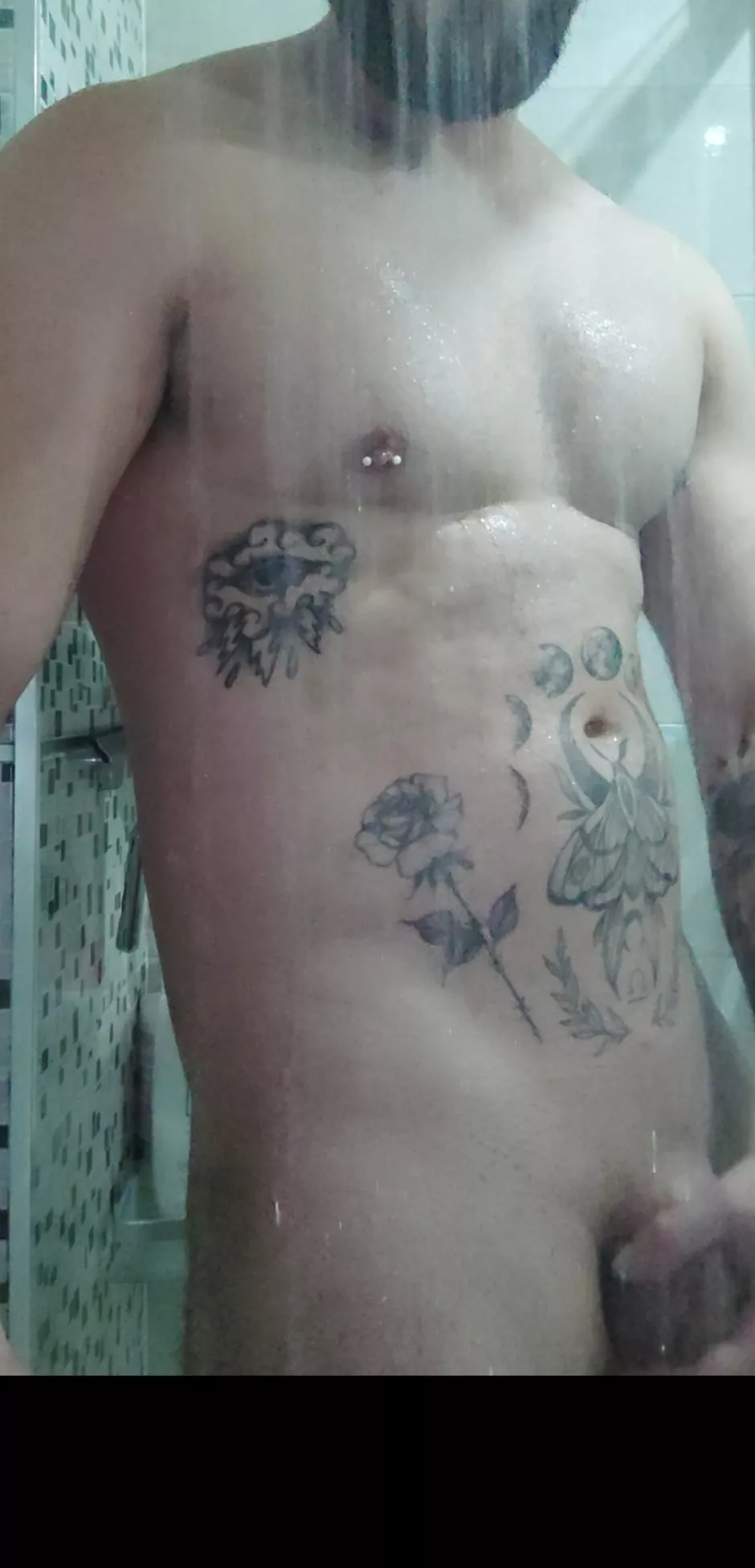 Follow for more pics 😝