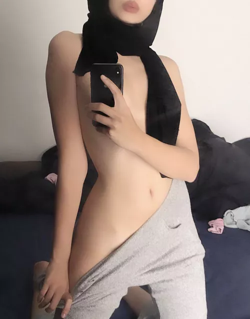 follow my twitter hur_elain % instagram hur_el_ain