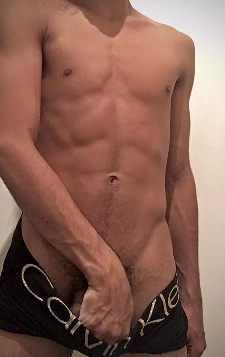 for show & cum 💦 Text me on snap :dracukkeox