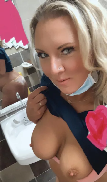 For the tits AND ass men π