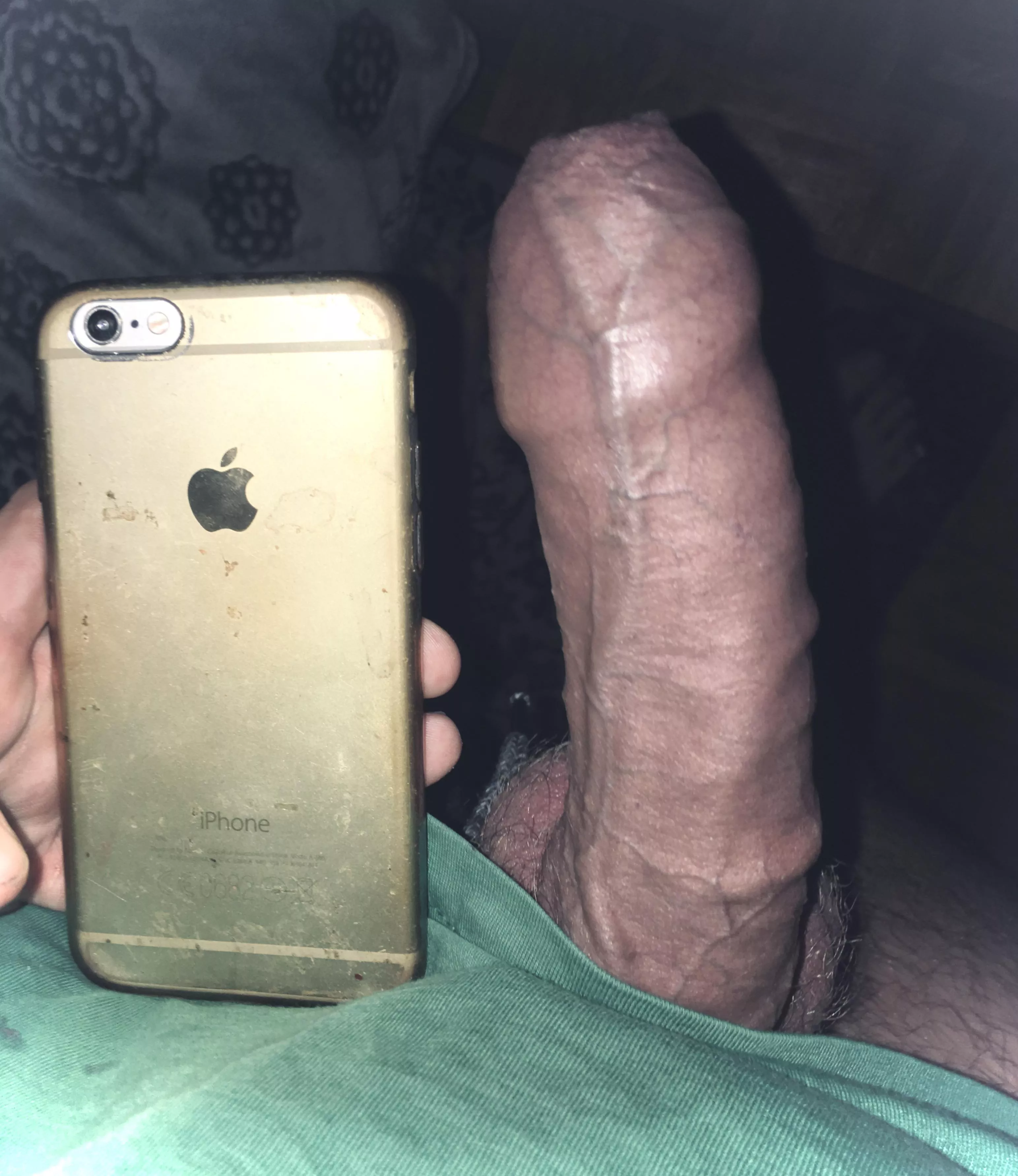 Found my old phone, thought it was bigger😅 Found my old phone, thought it was bigger😅
