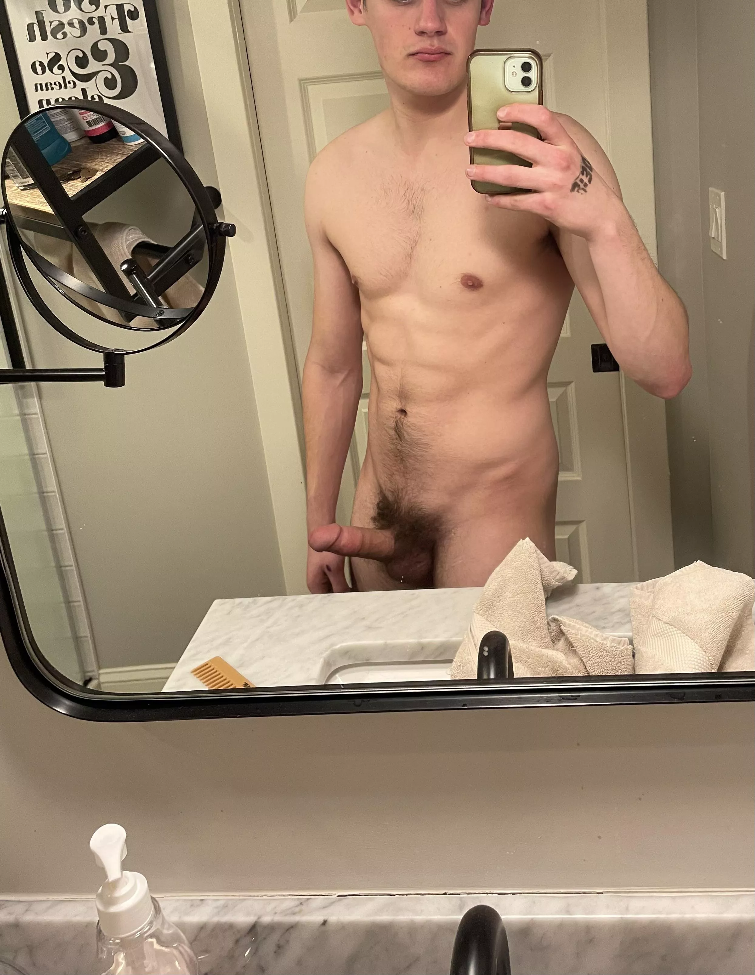 Freaks in NYC come get me