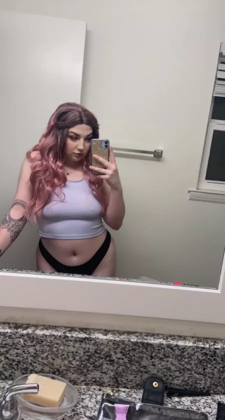 Free one month trial to my HOT ASS content on only fans ππ check me out