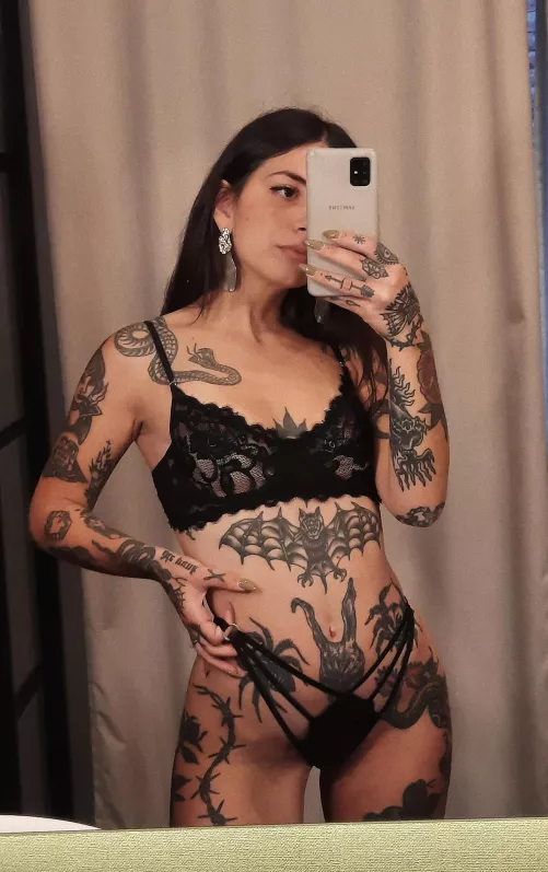 free onlyfans π€ petite tattooed babe, now online π₯ link in comments