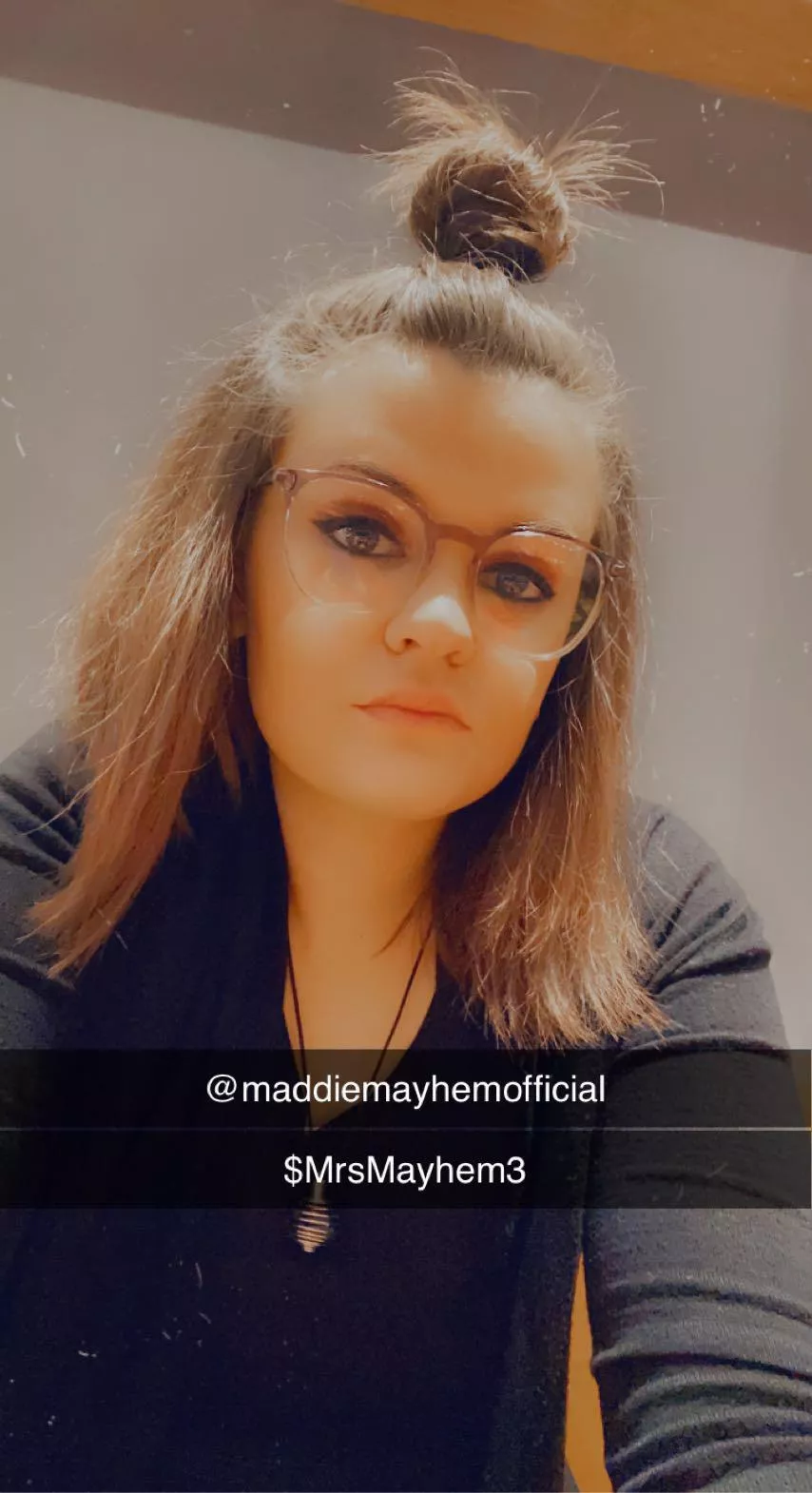 Free to sub, PPV content. 24 yr old MILF 🖤 Free to sub, PPV content. 24 yr old MILF 🖤