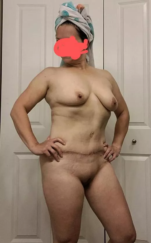 (F)resh from the shower. I need a lady to shower with next time! (F)resh from the shower. I need a lady to shower with next time!