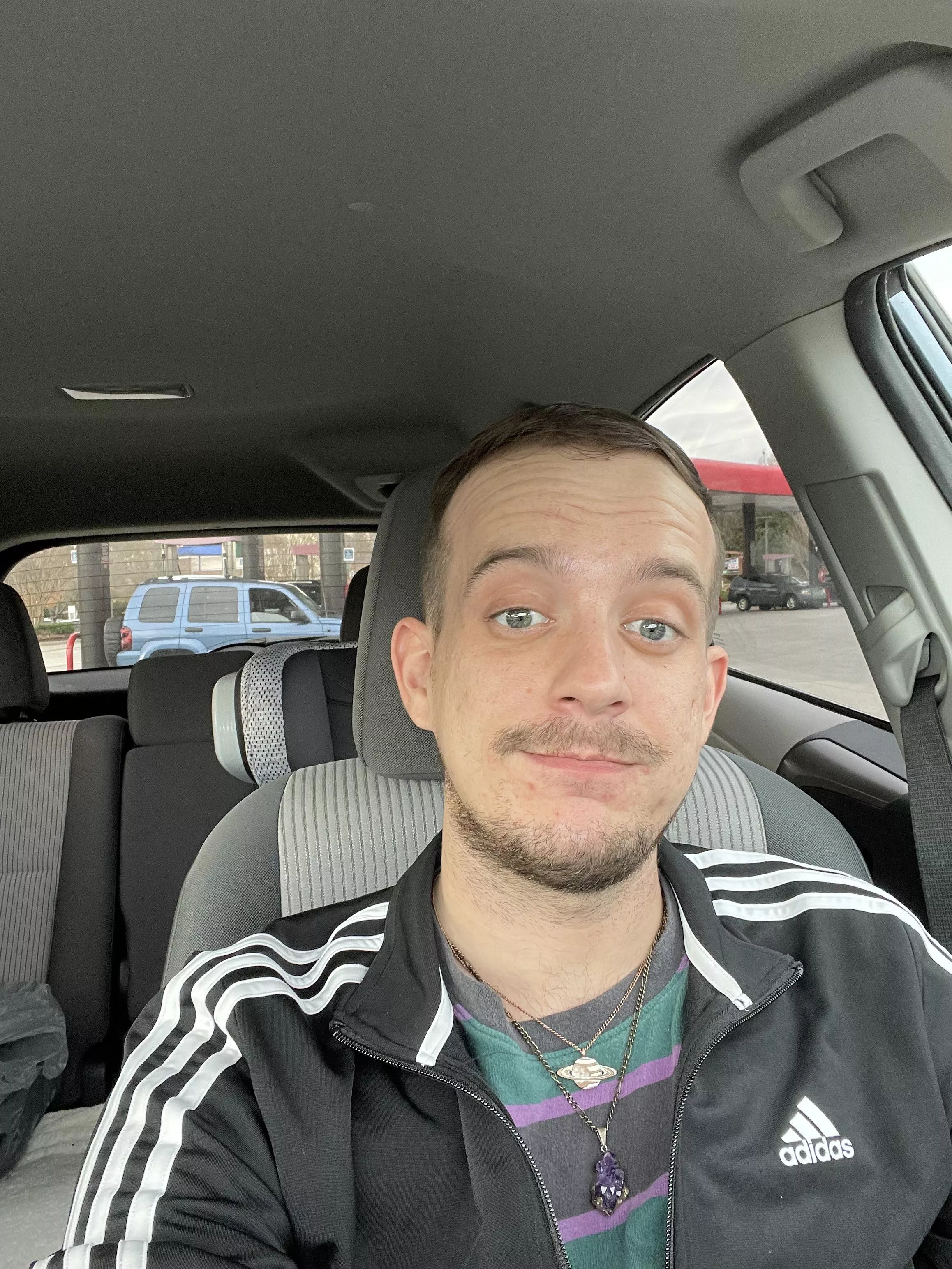 Fresh hair cut got me feeling confident today