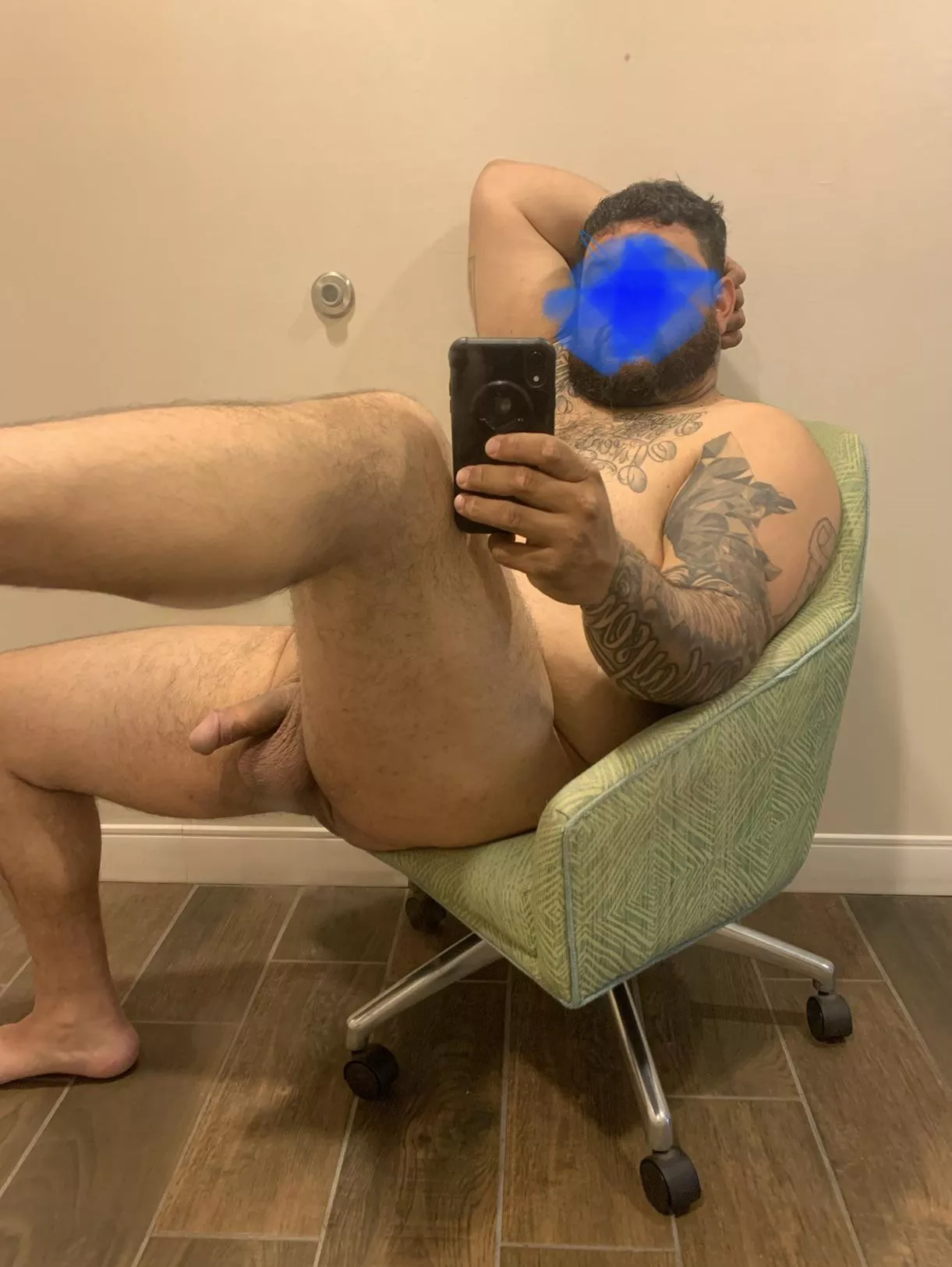 Fresh out of the shower! Too lazy to get dressed!