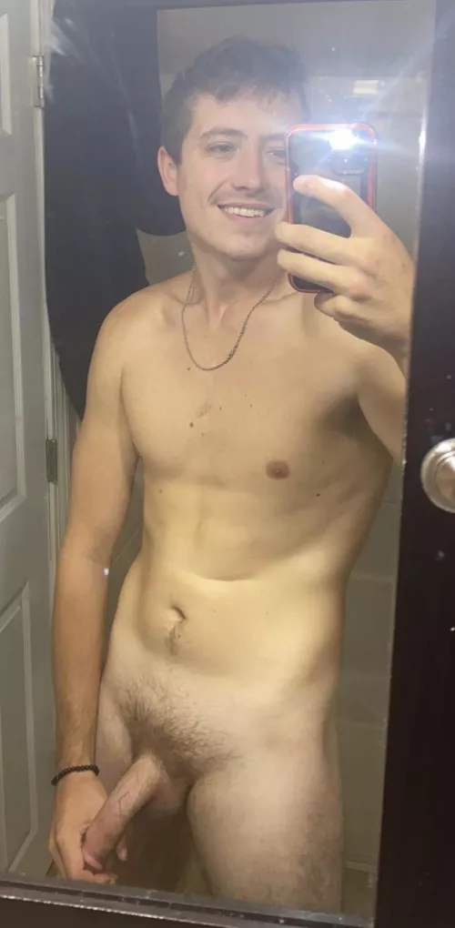 Fresh out of work, who wants to get me hard?