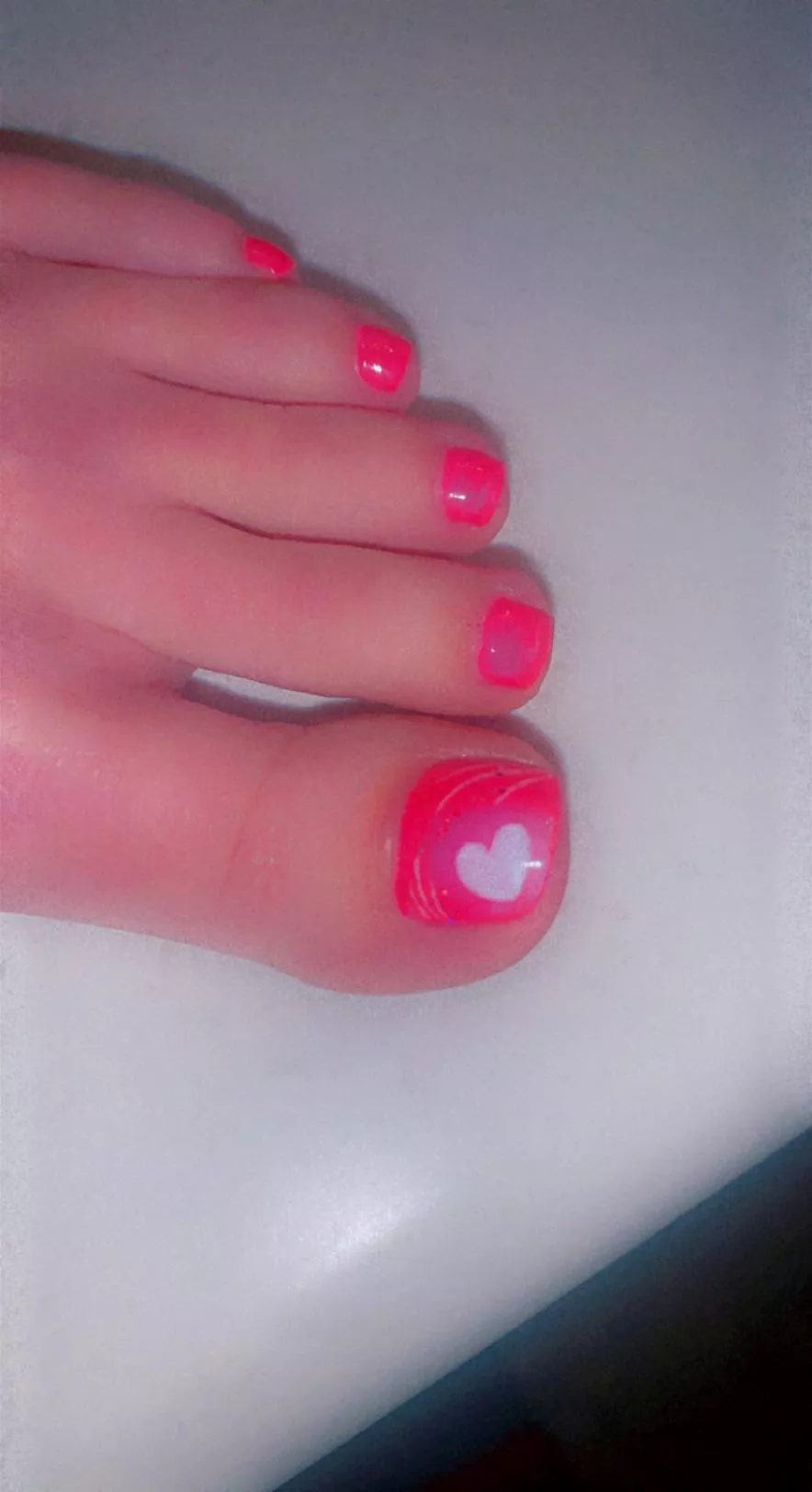 Fresh toes for vday