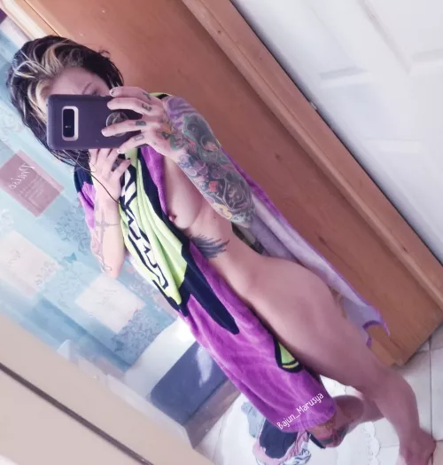 Freshly showered count 🤔