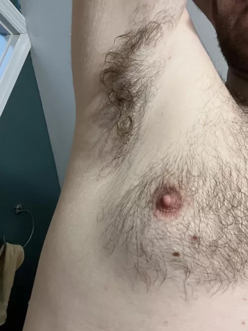 Freshly showered, the first ‘clean’ pic ;)