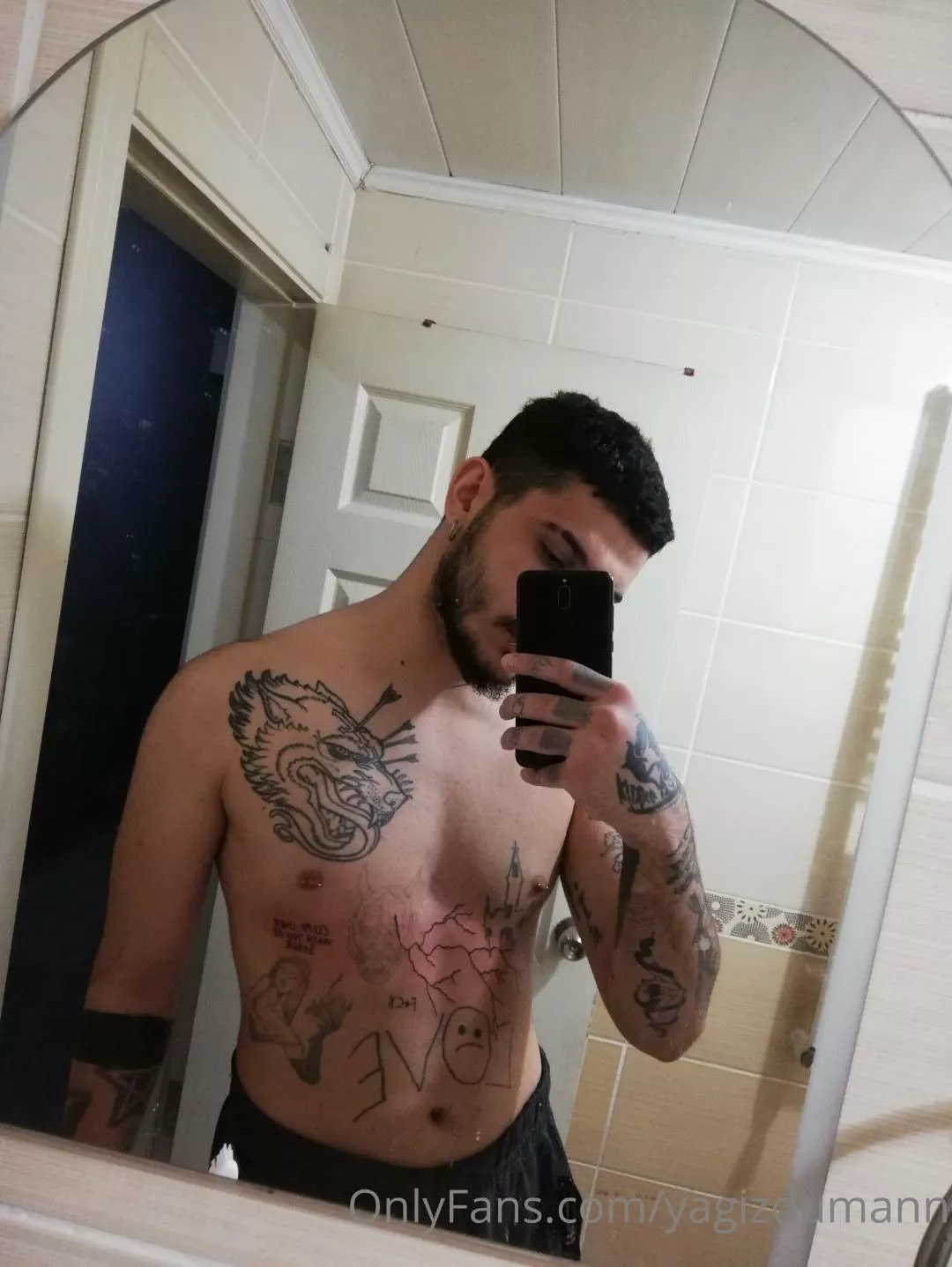 Freshly tattooed😬 (OF: yagizdumann)