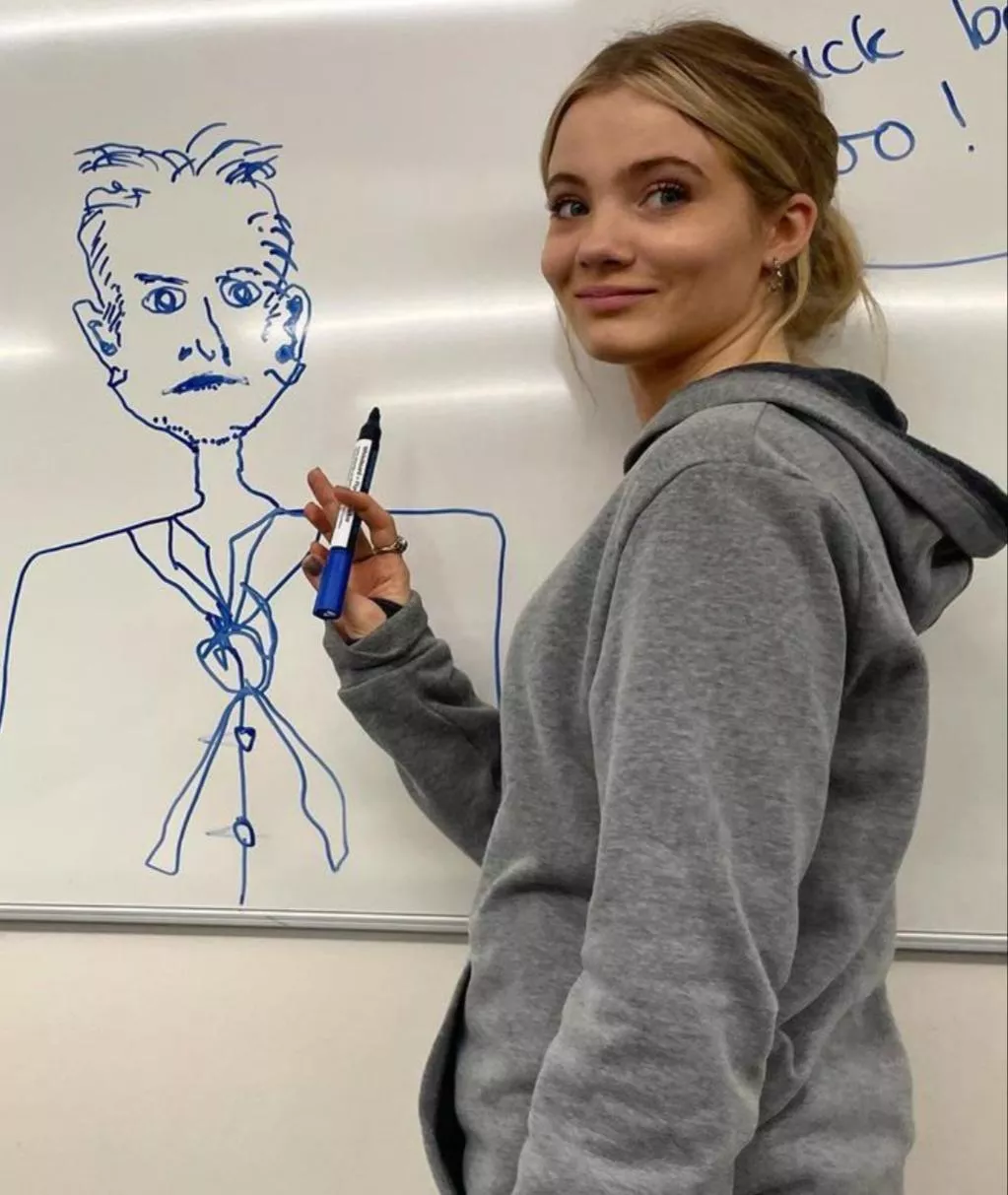 Freya Allan (Ciri from Witcher)