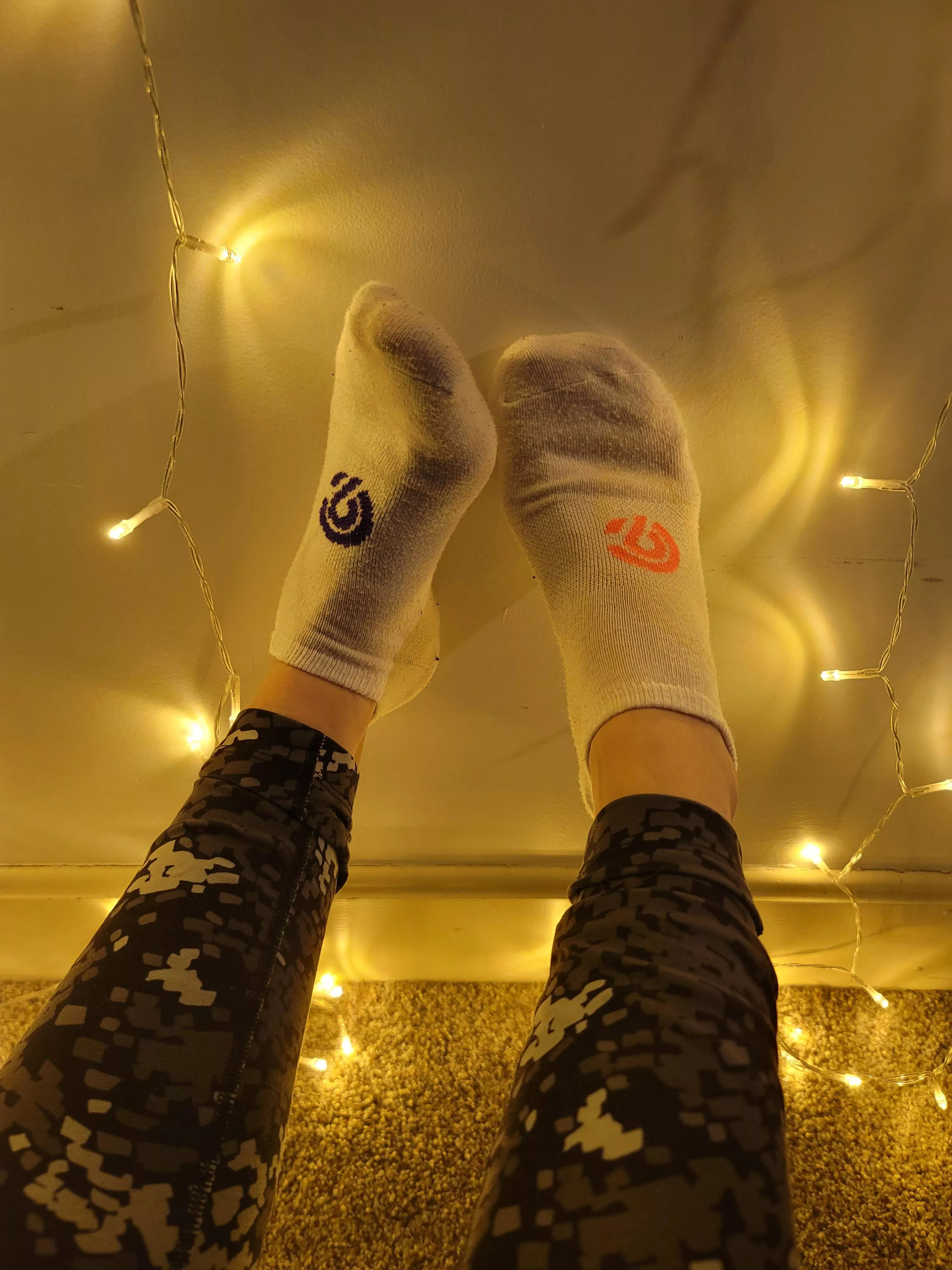 From last night, also for sale. I'm running low on socks and stuff. Hit my wishlist for more styles. DM me for details. You won't regret it 😉😉😉😉