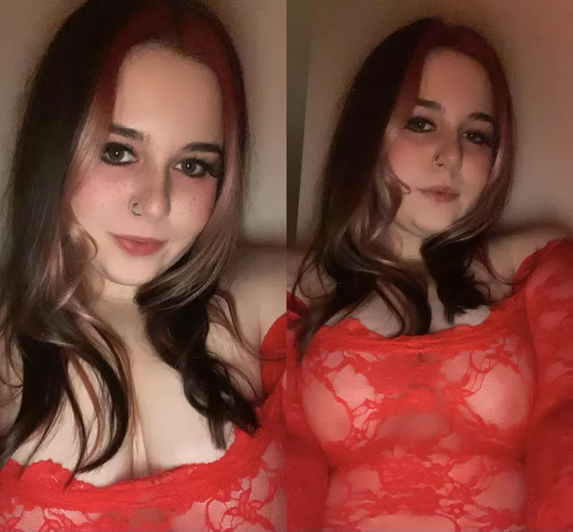 Fuck I’m horny tonight 🖤👅