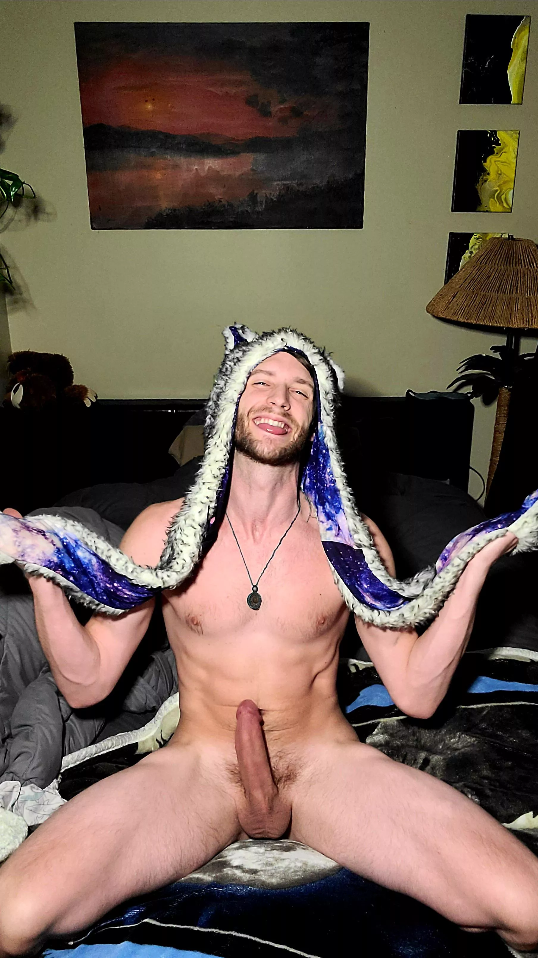 Full moons always bring the beast out in me 😈