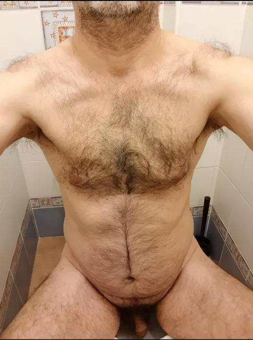 Game of throne...(61y)...old king...