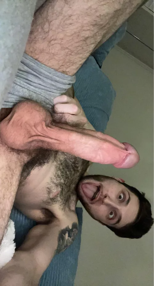 Gay! Who’s a proud chronic masturbator? Let’s trade cock n face pics! Snapchat: Bateworld69