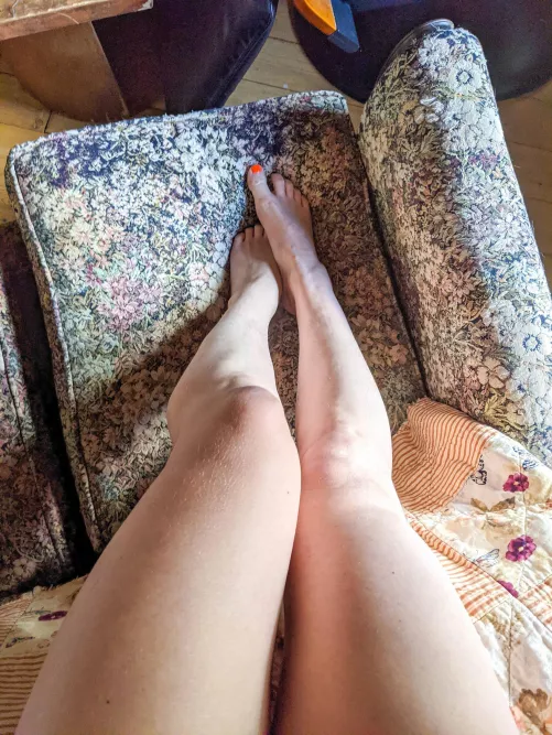 gazing down my thighs