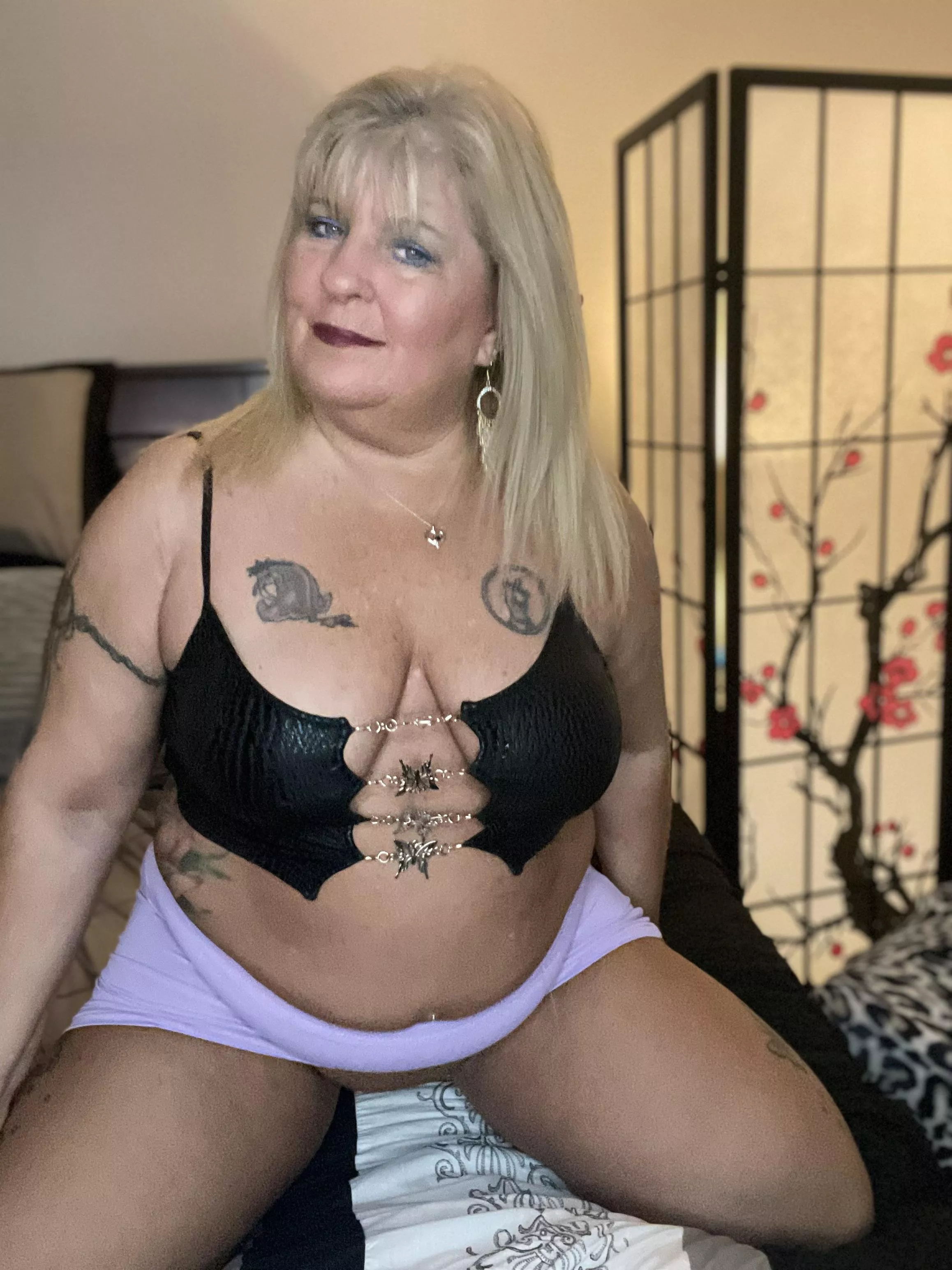 Get between my thighs..