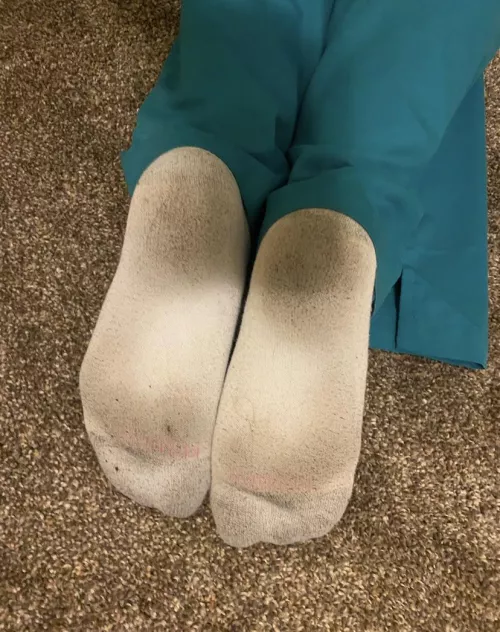 Get on your knees and sniff