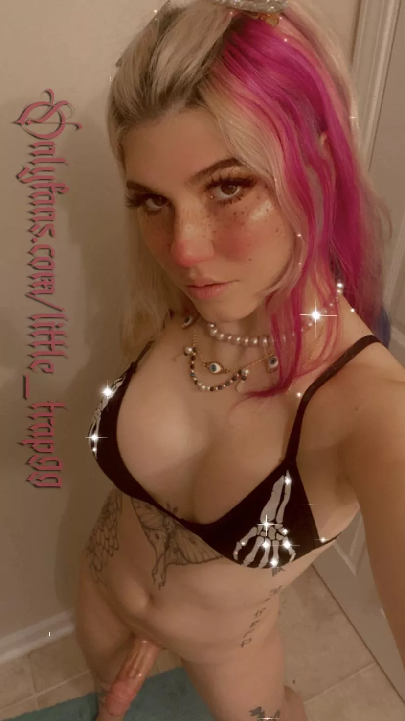 Get on your knees and suck.