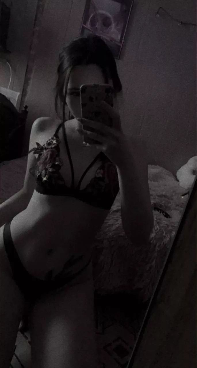 Get ready, I'm greedy, wet and deep tonight.ππ Will you come check it all out?ππ link in the comments Get ready, I'm greedy, wet and deep tonight.ππ Will you come check it all out?ππ link in the comments