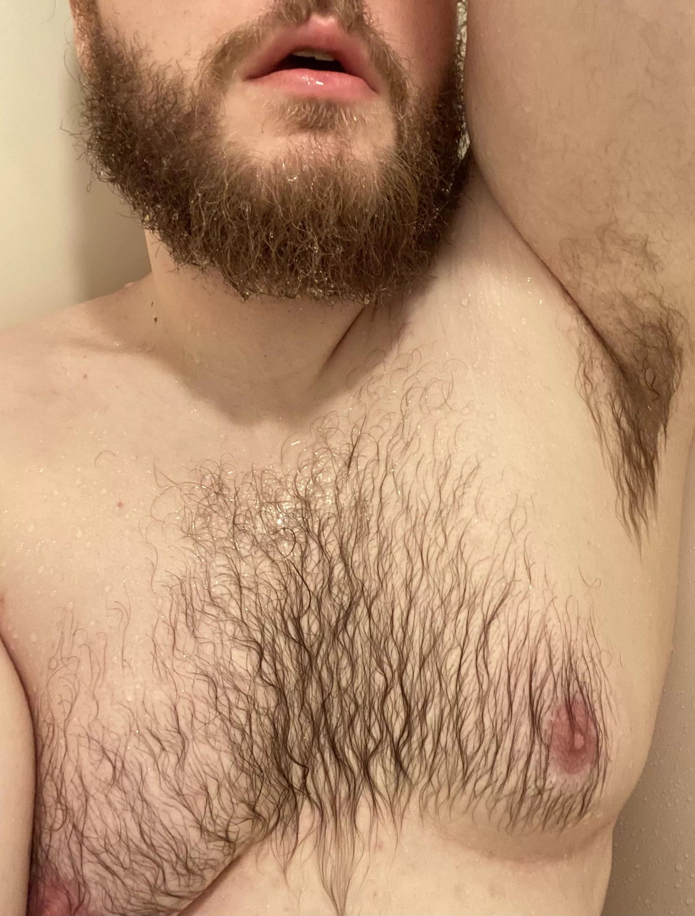 Get wet with me?💦