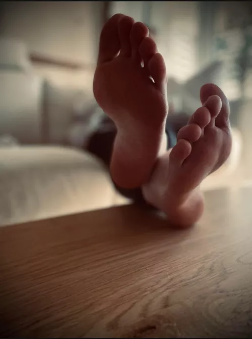 Get your valentine's kisses 💋 dms open