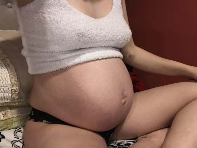 Getting bigger and bigger, how I want to make your cock 😍🍆