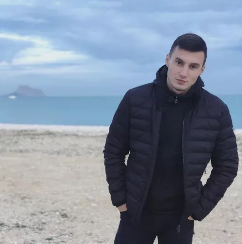 Getting colder but itβs still so good to take some walks and enjoy the beach and fresh air