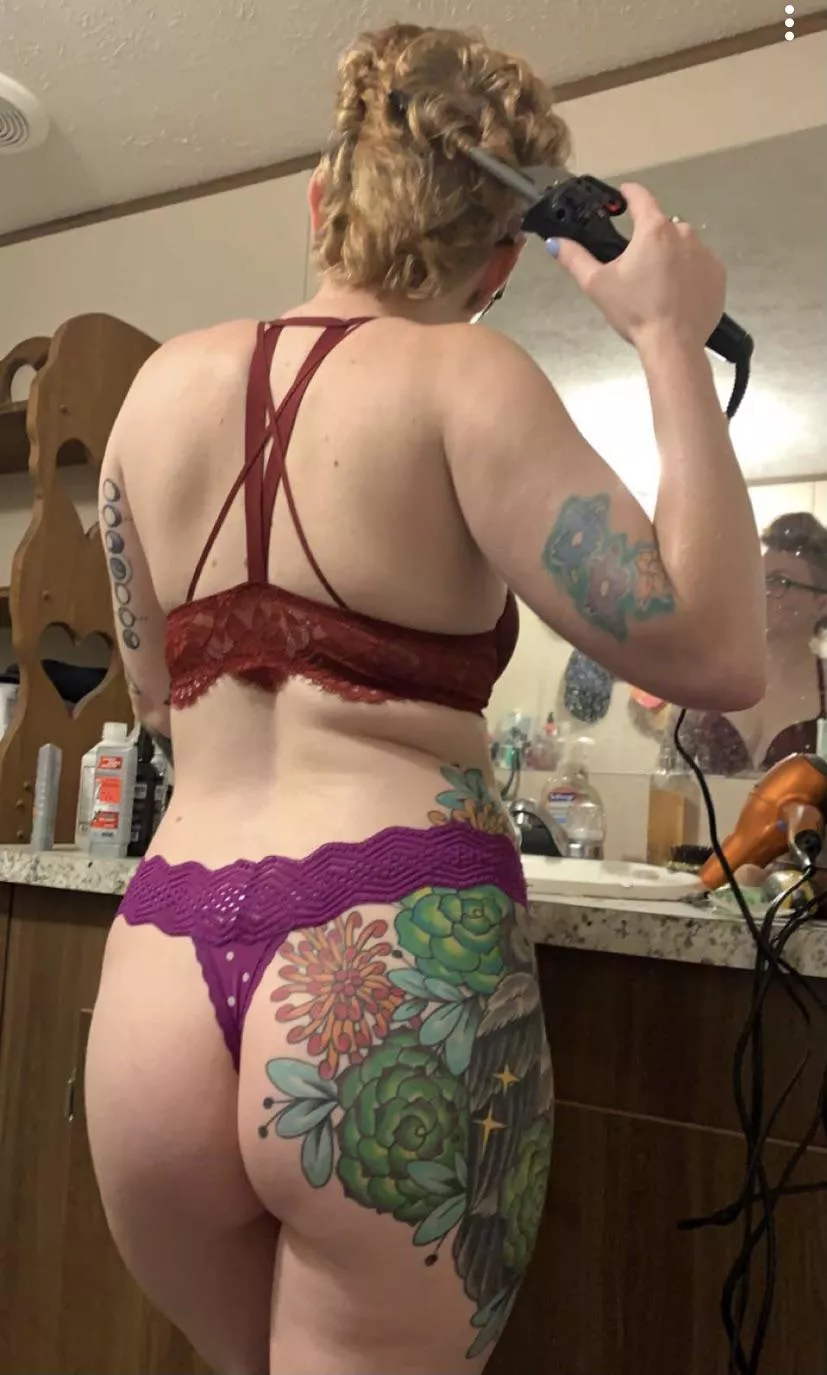 Getting ready for a night out! Getting ready for a night out!