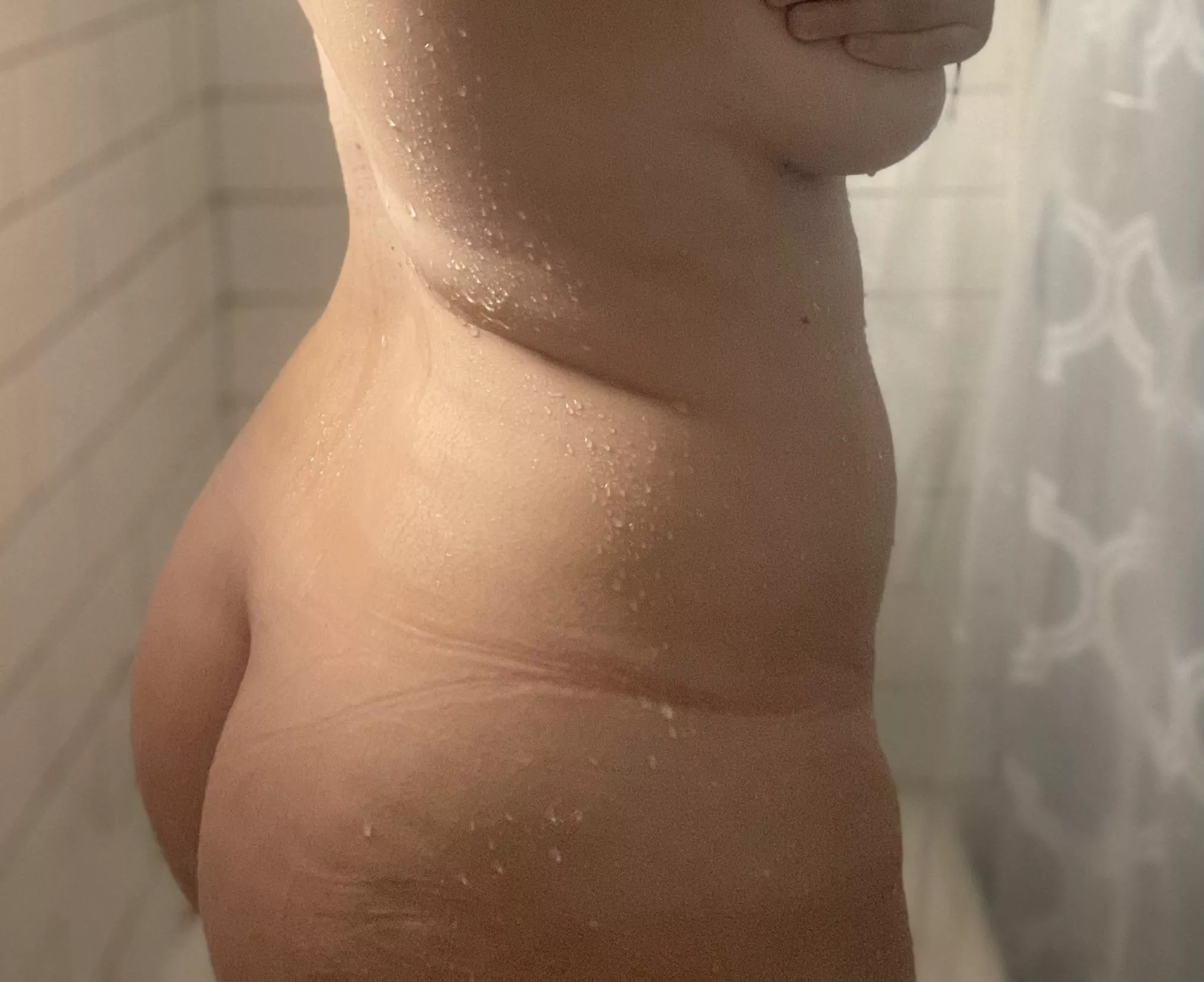 Getting ready for a party later, do my massive tits and huge ass look clean? New video available of my whole soapy routine… 😉💋 Getting ready for a party later, do my massive tits and huge ass look clean? New video available of my whole soapy routine… 😉💋
