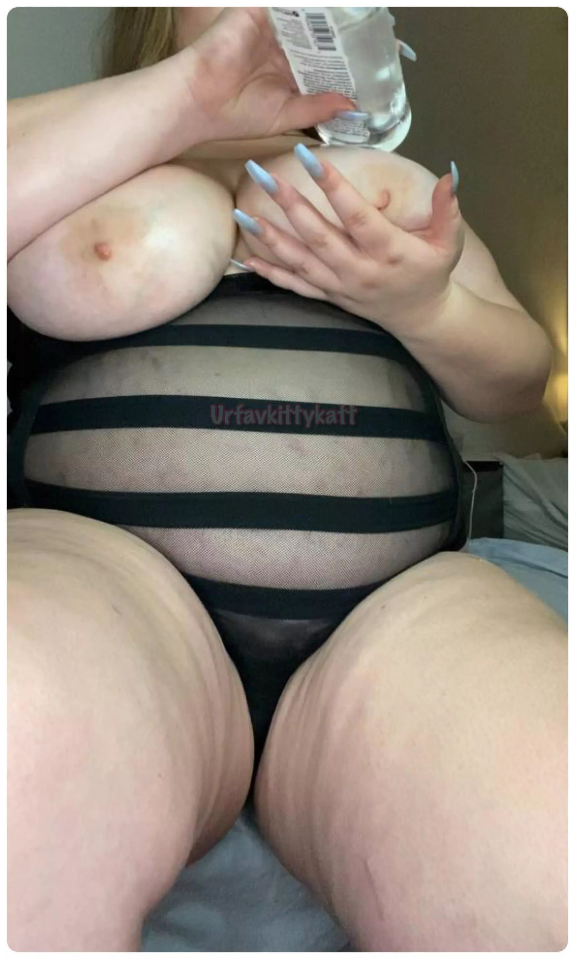 Getting ready for my sneaky link to take his wife to work to come fuck me while my hubby is at work ππ Getting ready for my sneaky link to take his wife to work to come fuck me while my hubby is at work ππ