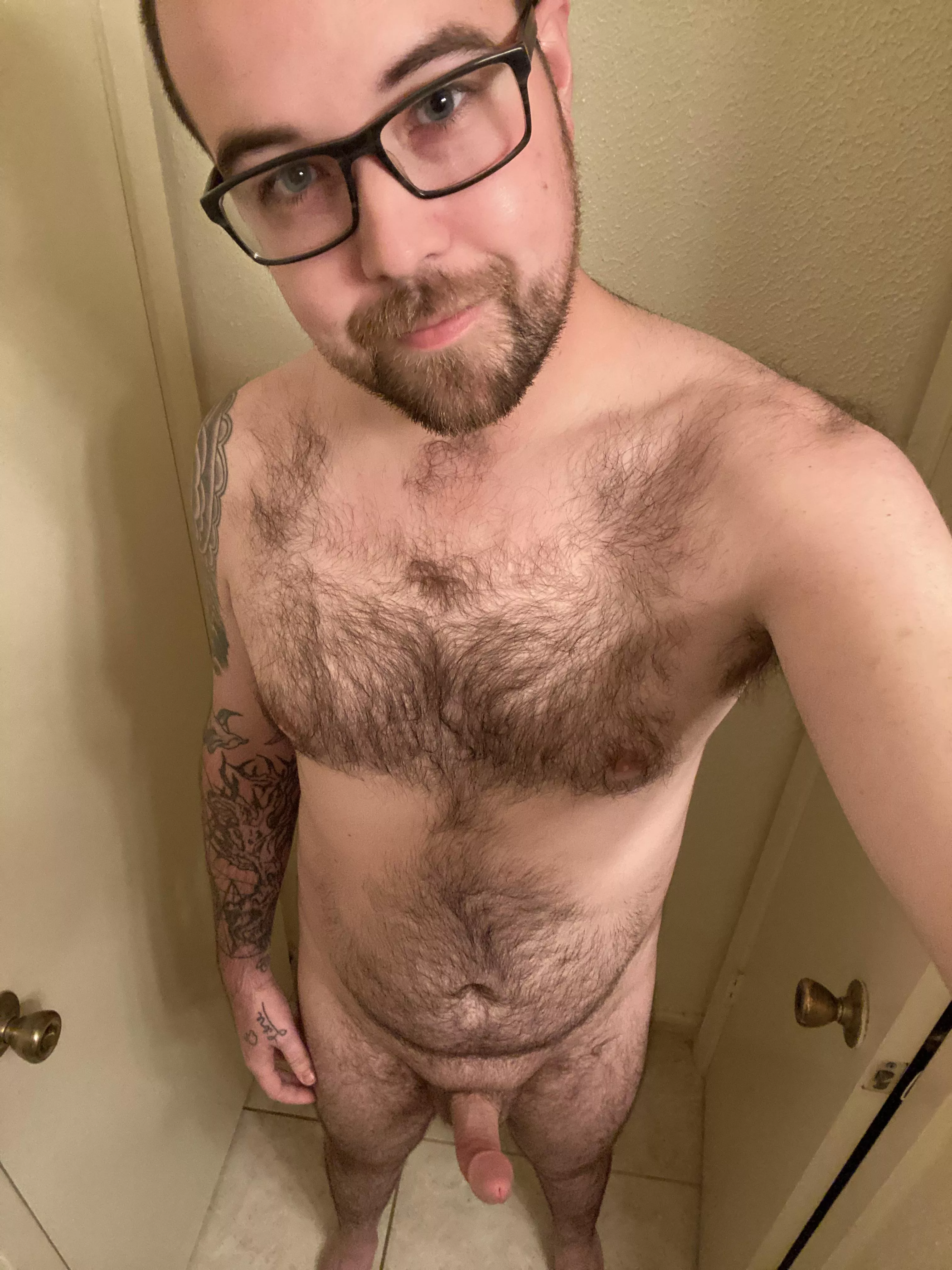 Getting ready for work, do you approve? Getting ready for work, do you approve?
