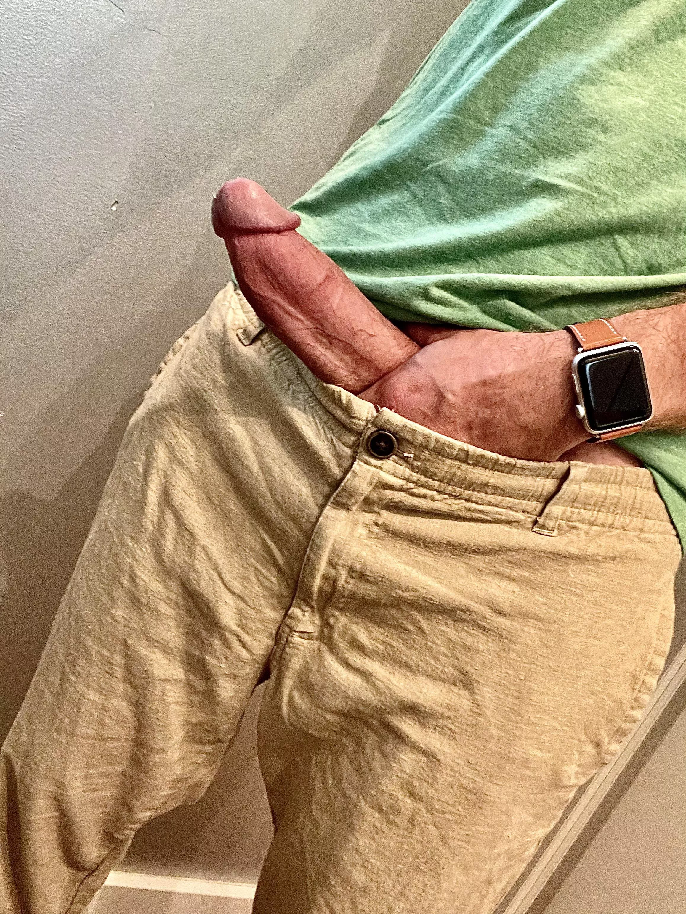 Getting ready to go run some errands, how do people wear linen pants in public? Getting ready to go run some errands, how do people wear linen pants in public?