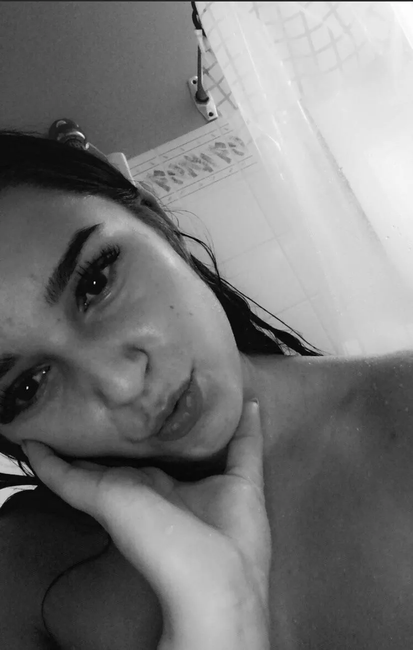 Getting snaps in the shower