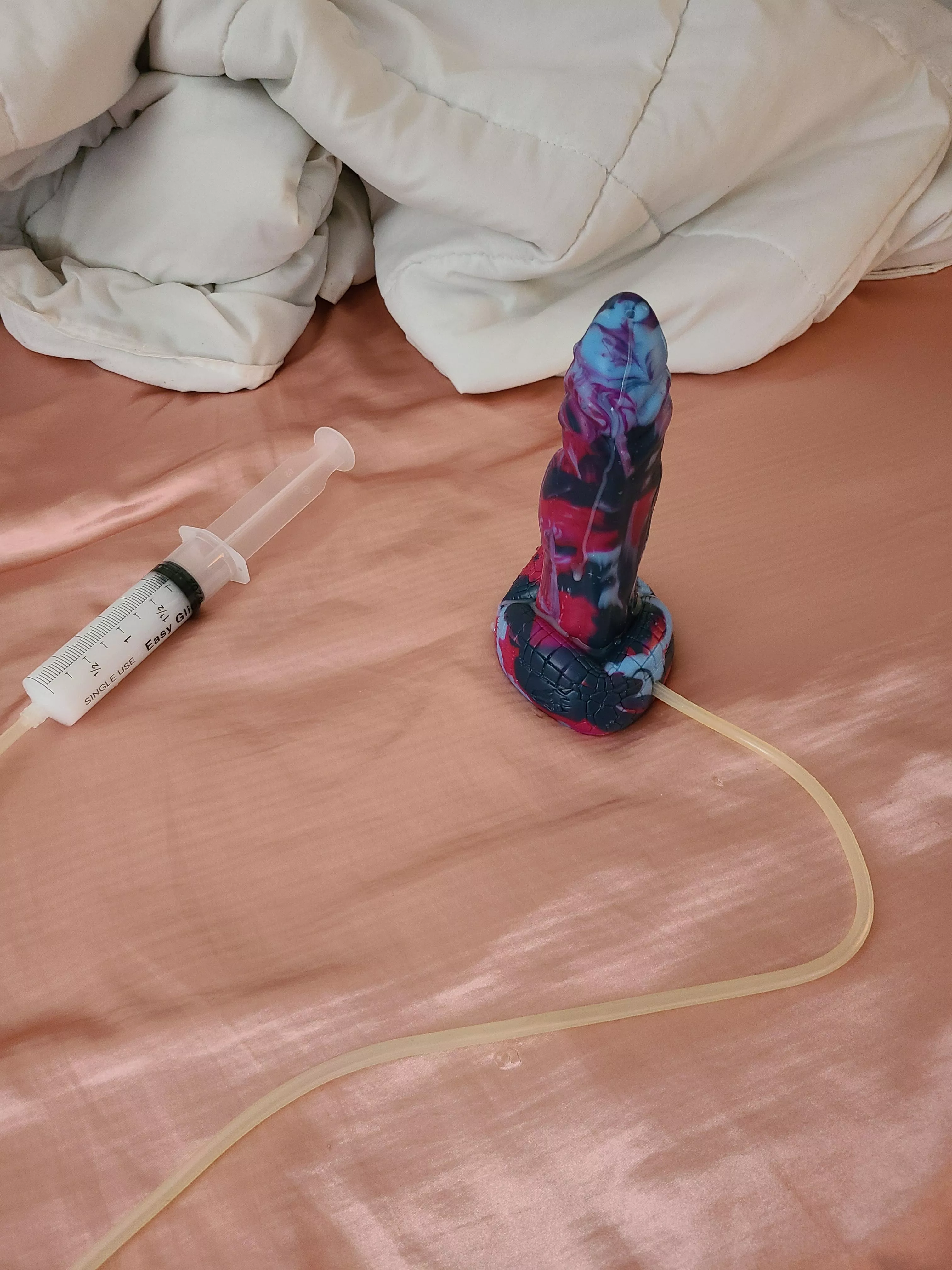 getting stuffed and bred by votan tonight 😋