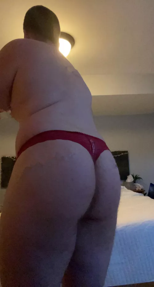 (GF) 21. I wanna know what wedgies yβall would give my nerdy bf?