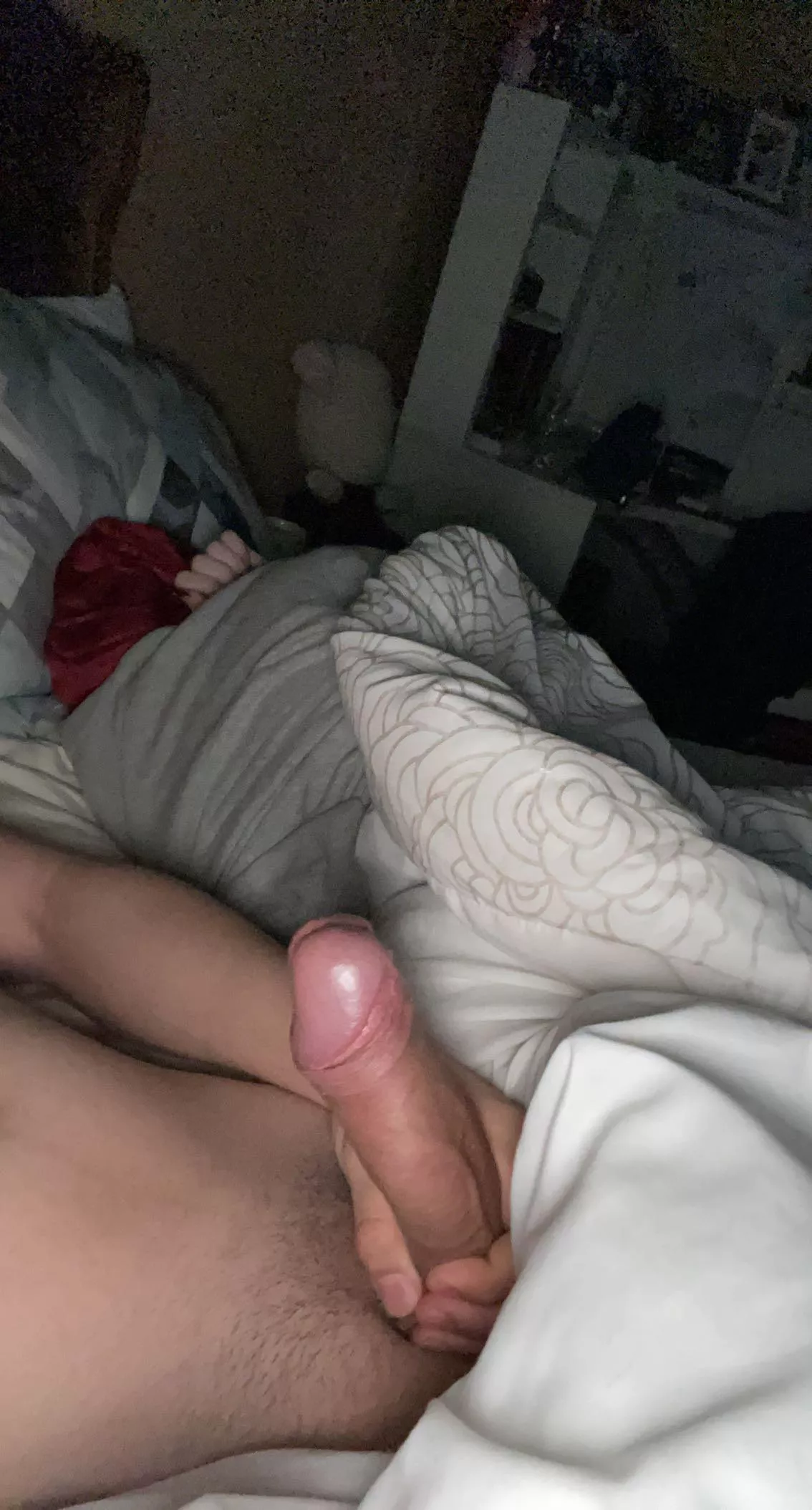 Gf knows she can’t satisfy me anymore and wants me to find a cake online any takers?