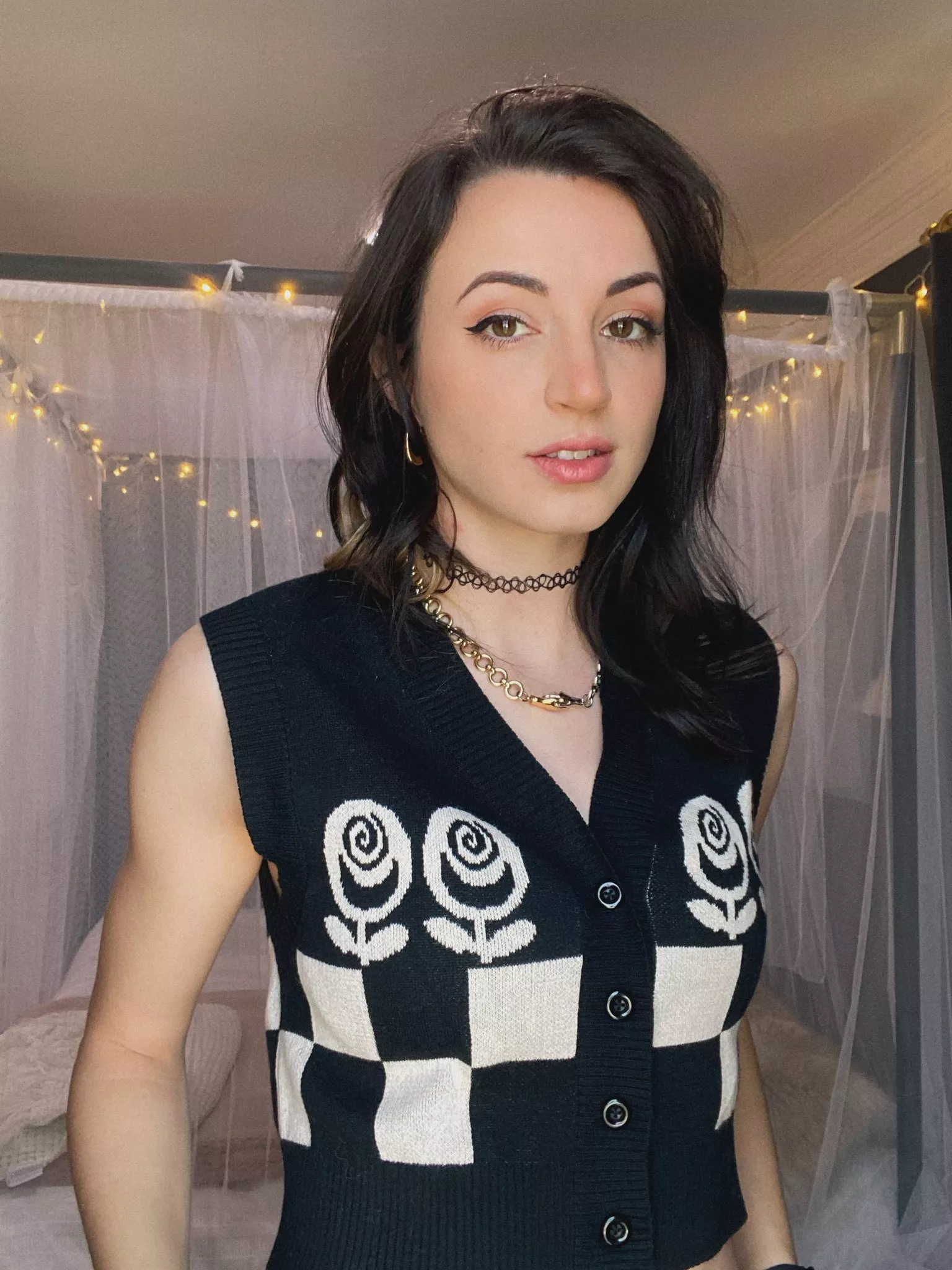 Gibi looking mighty good and perfect to dom me