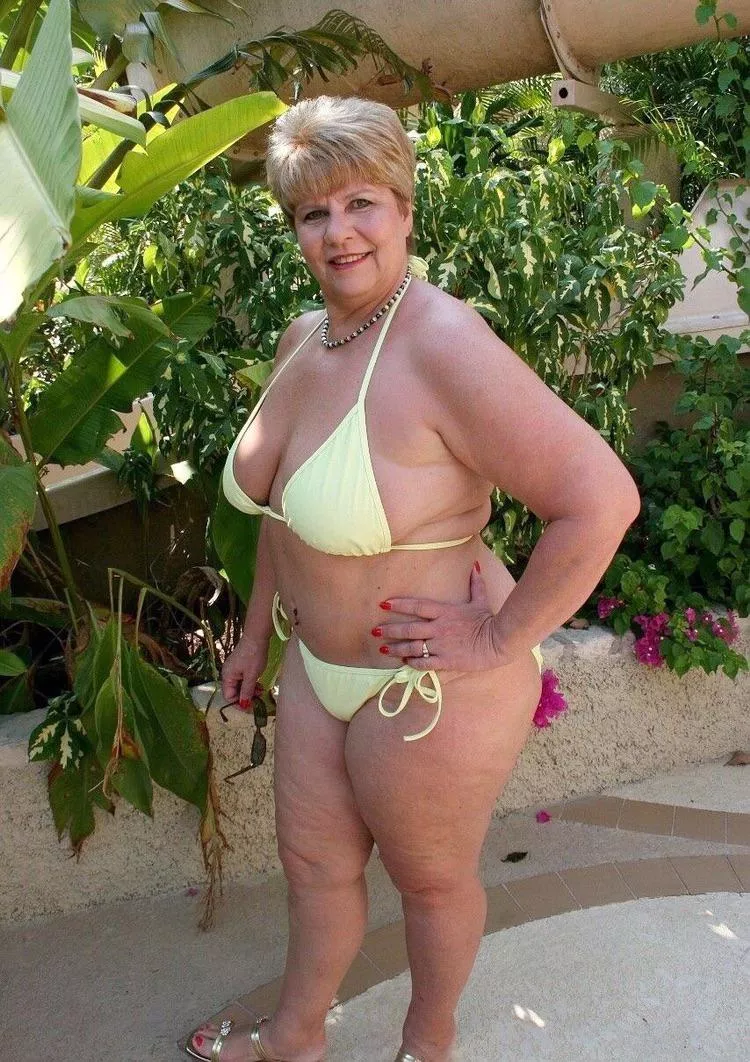 GILF Bikini