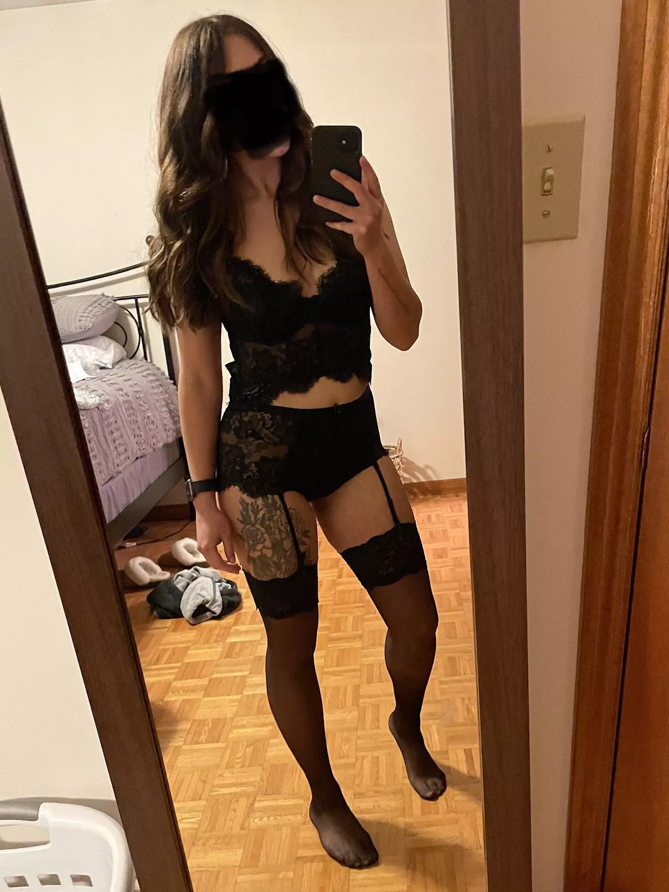 Girlfriend got some new lingerie, who wants to share her with me?