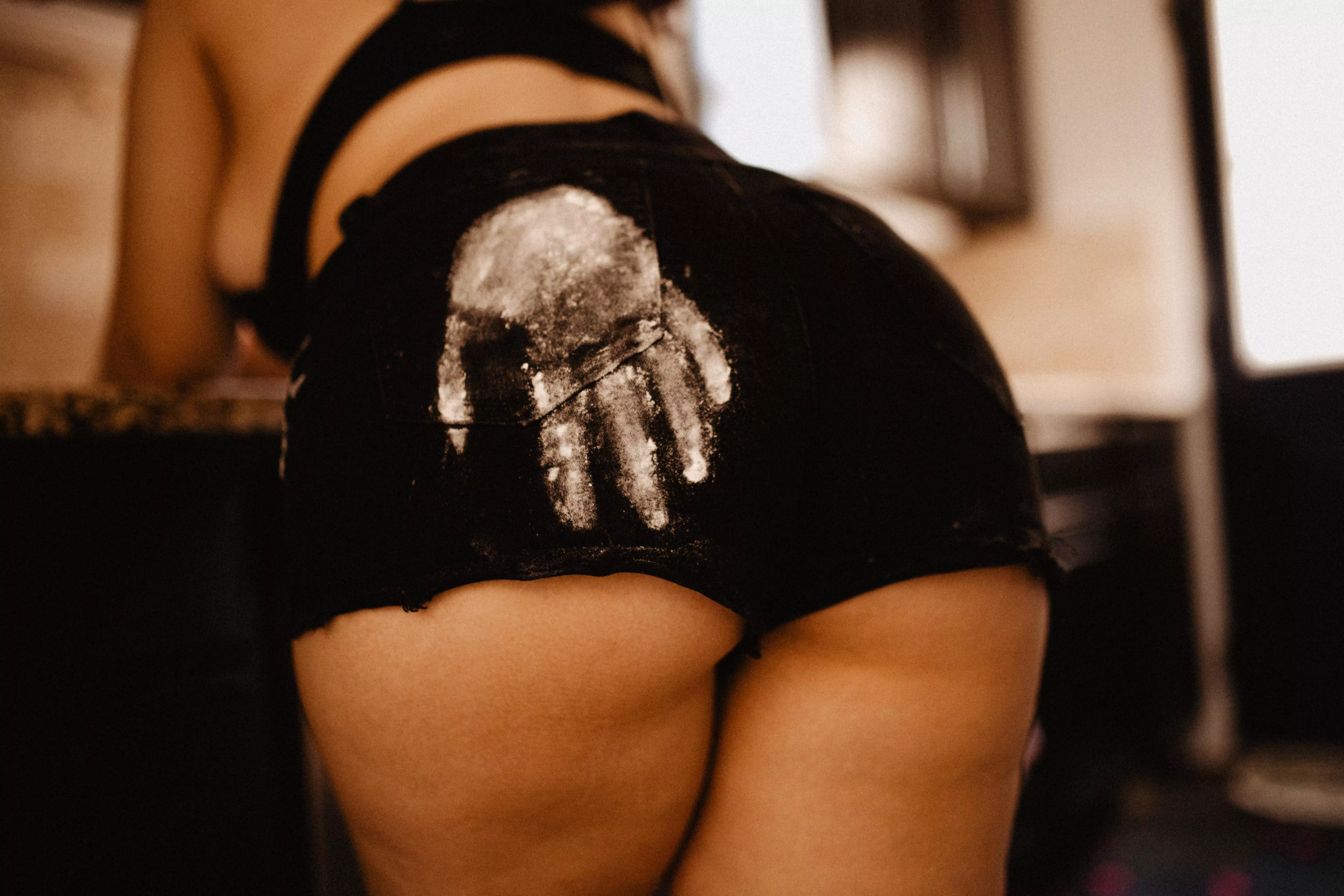 Give my page a peek, I’ve got ass and boobs for days 🔥😉🔥