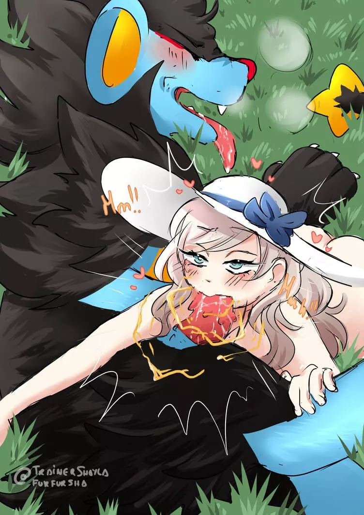 Giving Luxray some sneaky head (Furfursha)