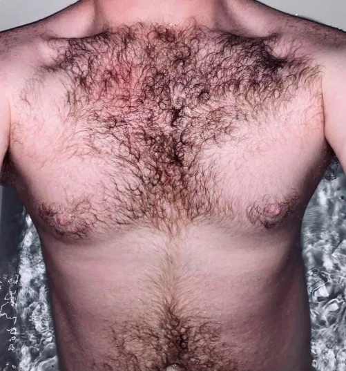 Giving the chest hair a bathπ (M20)