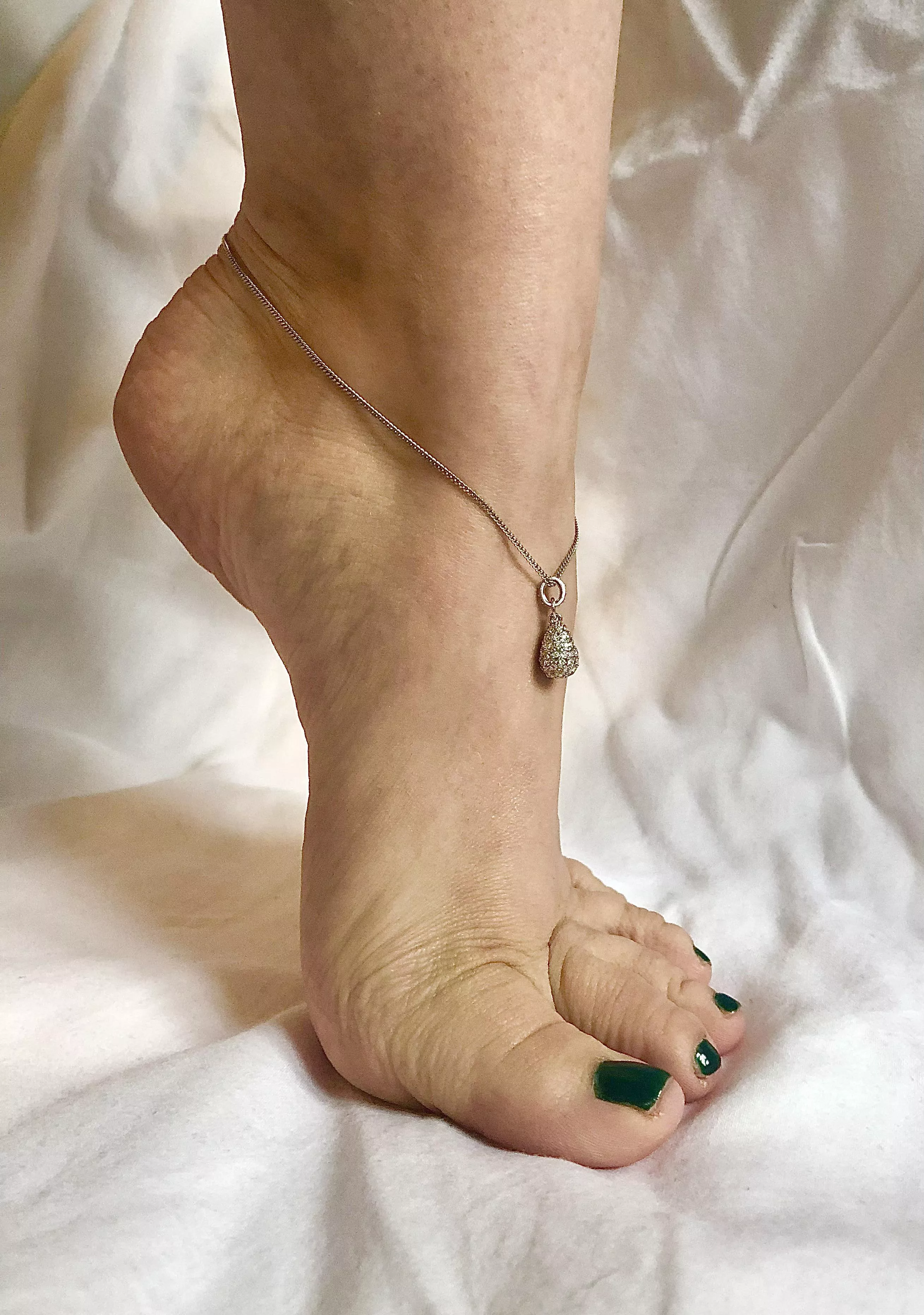 ✨Glitzy & Green✨💚