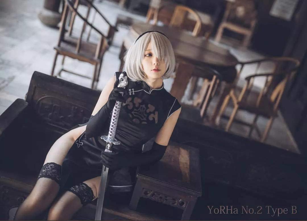 Glory to mankind! 2B by Asano Kinoko